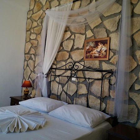 Bougainvillea Suites Kamári Exterior foto